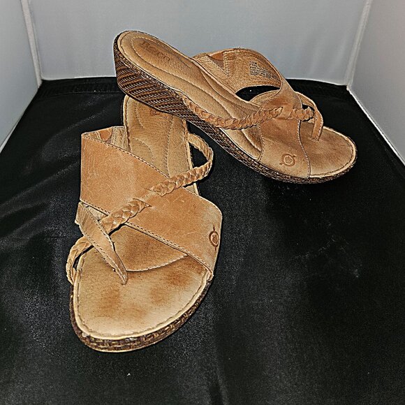 Born Leather Wedge Sandals ~ Ladies size 10 US - Picture 1 of 7